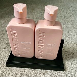 Monday Pink Shampoo and Conditioner Set